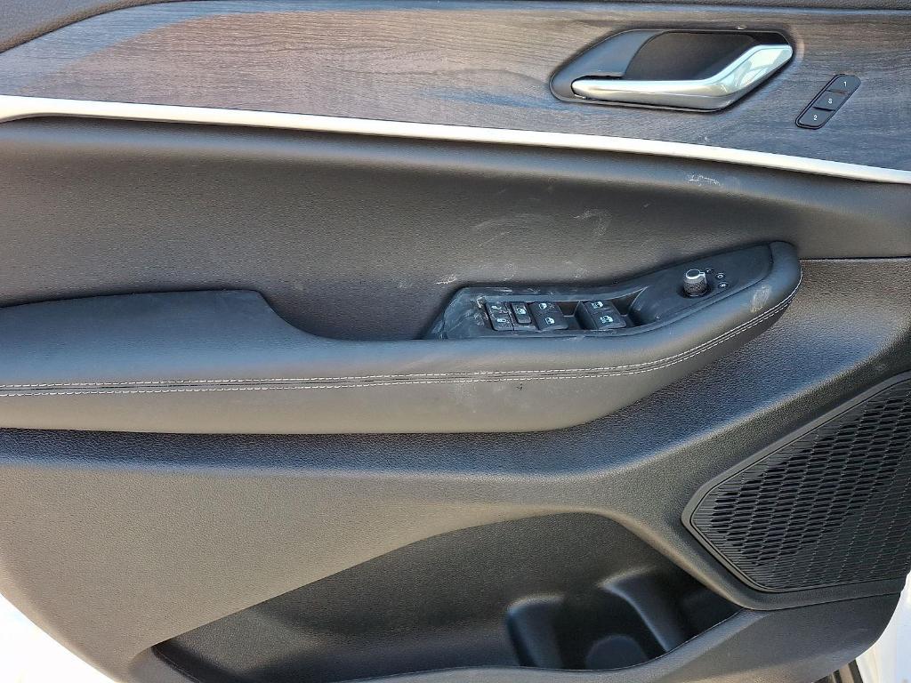 new 2025 Jeep Grand Cherokee car, priced at $46,815