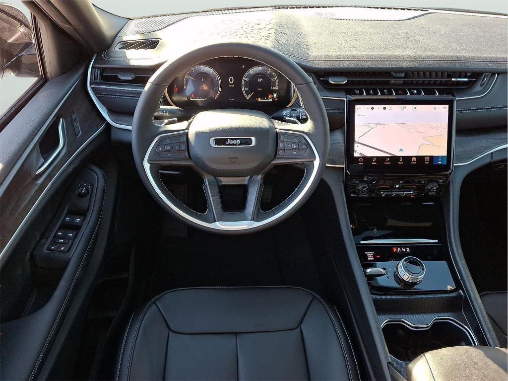 new 2025 Jeep Grand Cherokee car, priced at $46,815