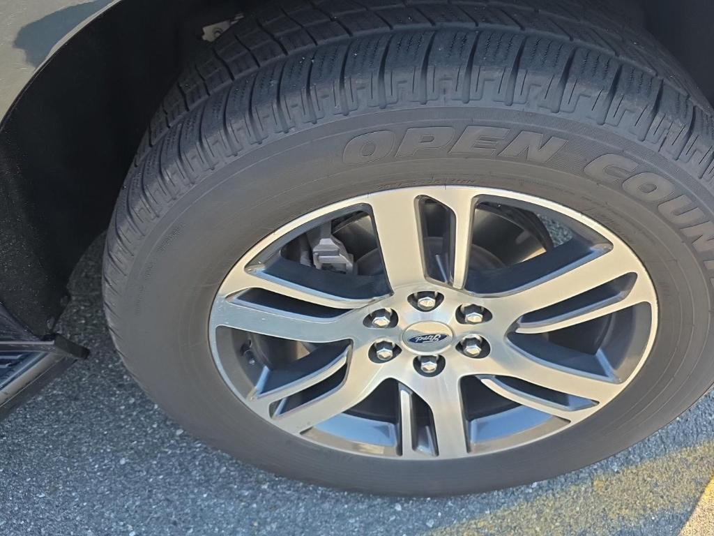 used 2024 Ford Expedition Max car, priced at $58,000