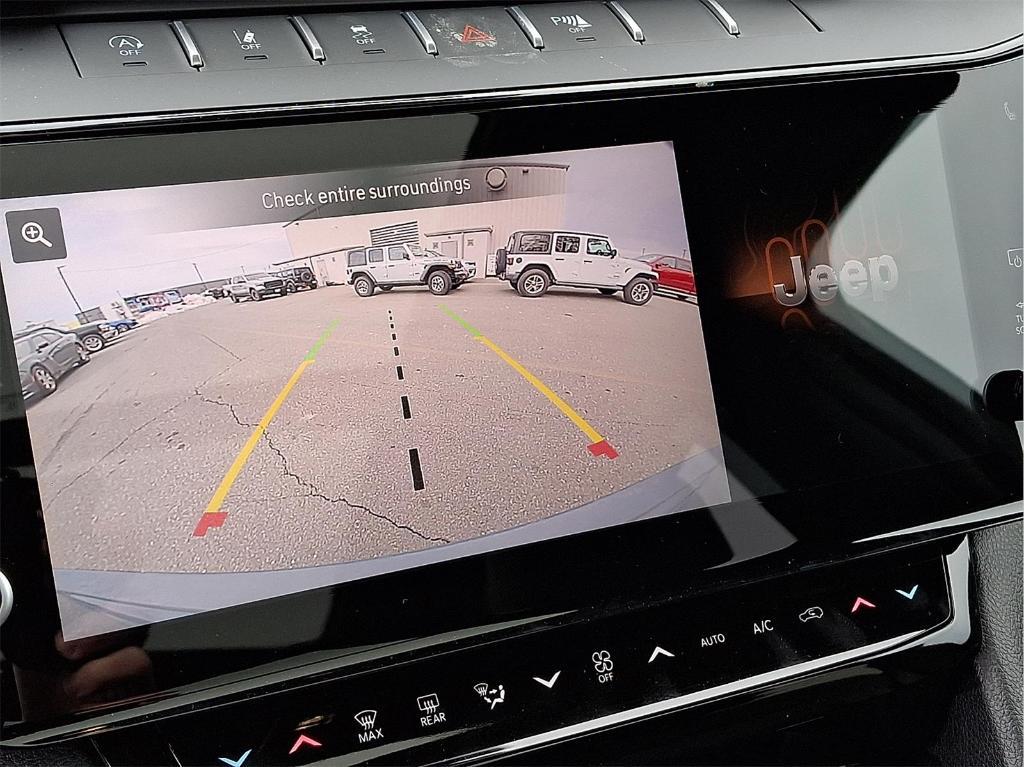 new 2026 Jeep Grand Cherokee car, priced at $49,225