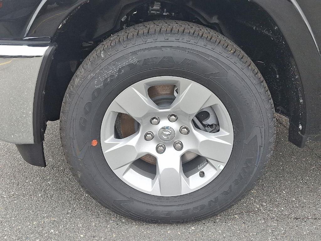 new 2025 Ram 1500 car, priced at $43,908