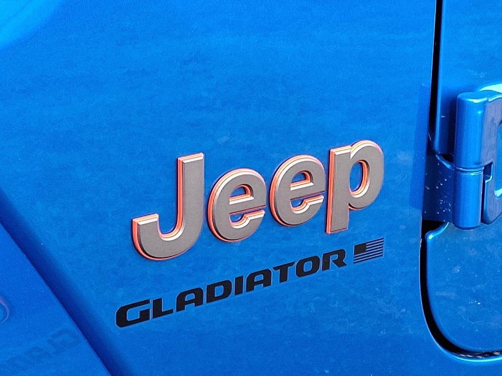 new 2026 Jeep Gladiator car, priced at $54,420