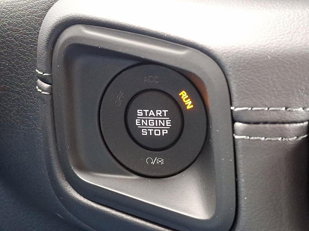 new 2026 Jeep Gladiator car, priced at $54,420