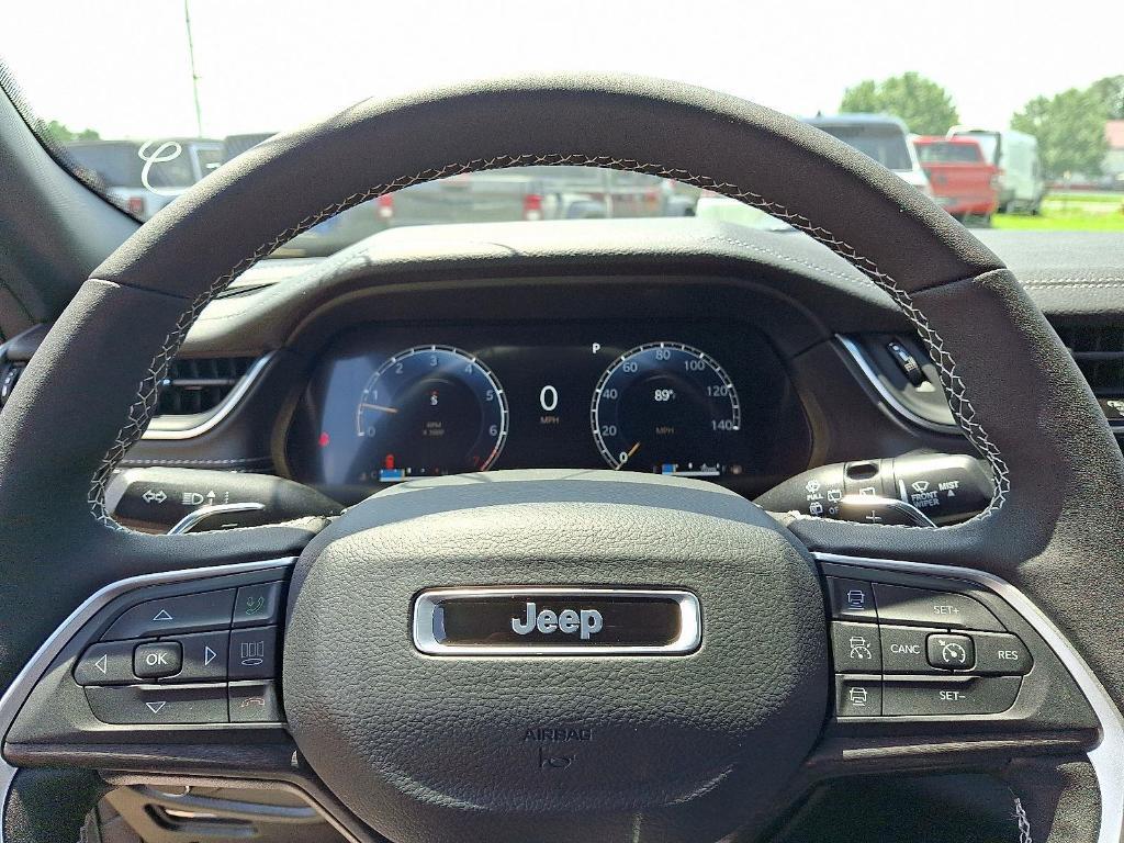 new 2025 Jeep Grand Cherokee L car, priced at $45,610