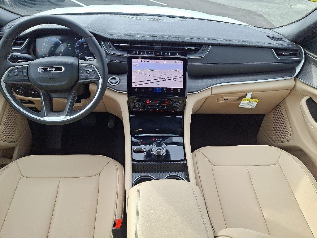 new 2025 Jeep Grand Cherokee L car, priced at $42,200