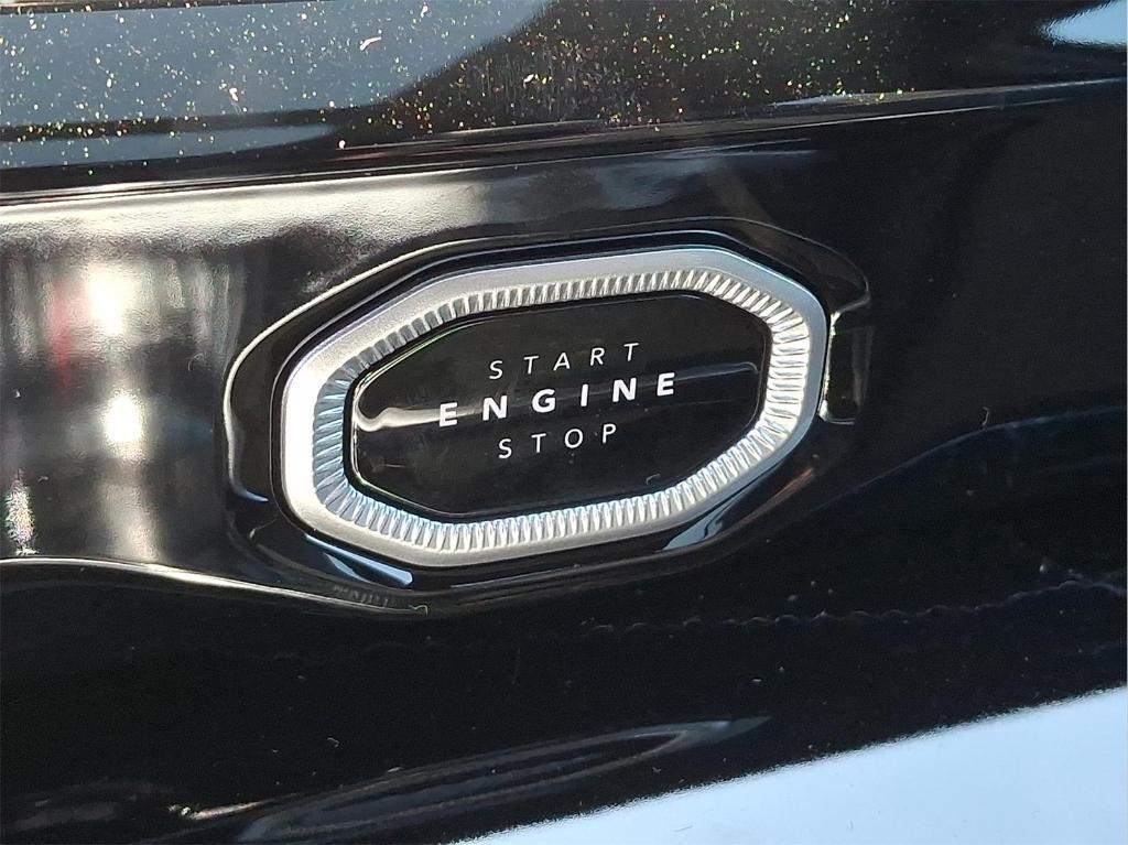 new 2026 Jeep Grand Cherokee car, priced at $48,729