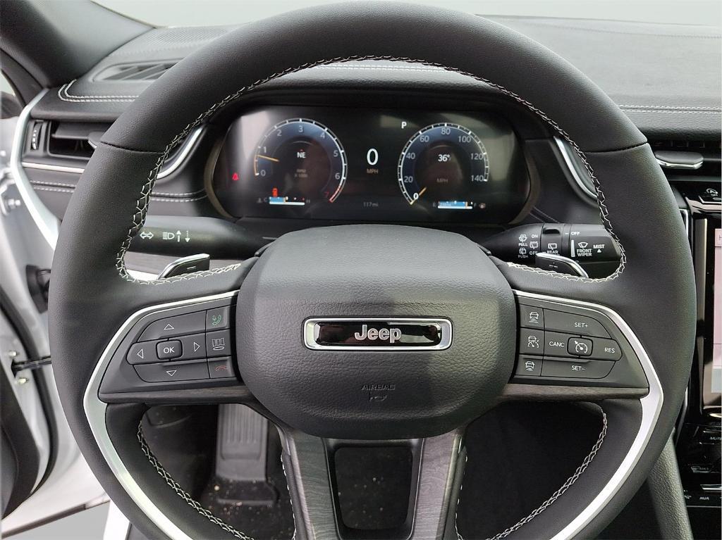 new 2025 Jeep Grand Cherokee car, priced at $46,565