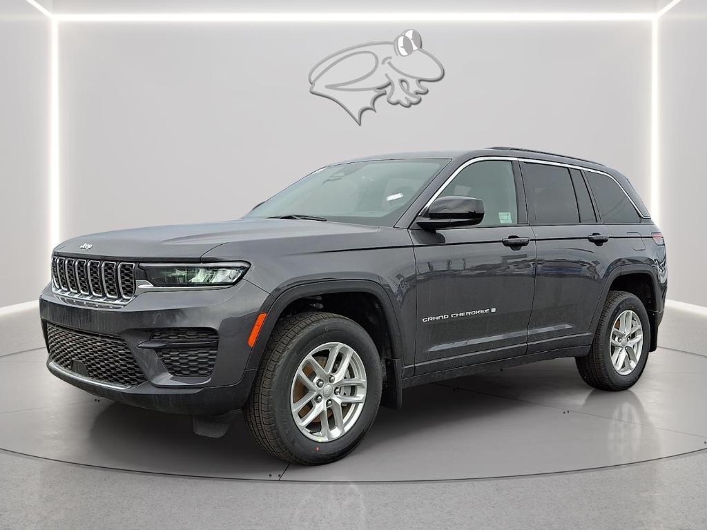 new 2026 Jeep Grand Cherokee car, priced at $44,524