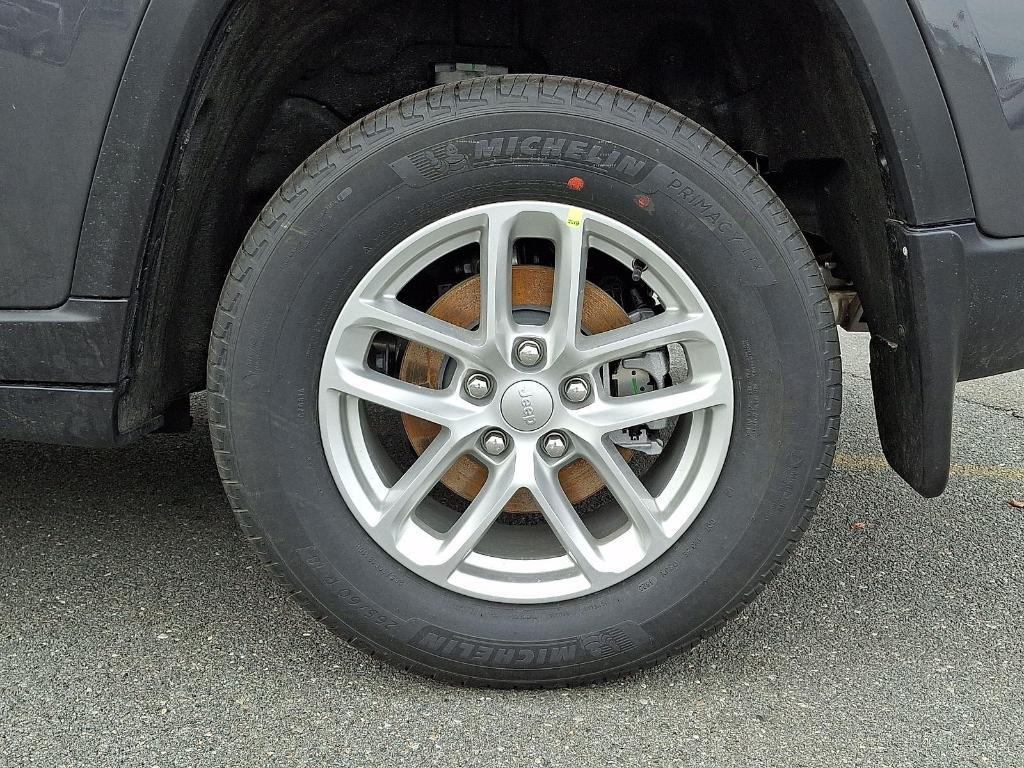 new 2026 Jeep Grand Cherokee car, priced at $45,605