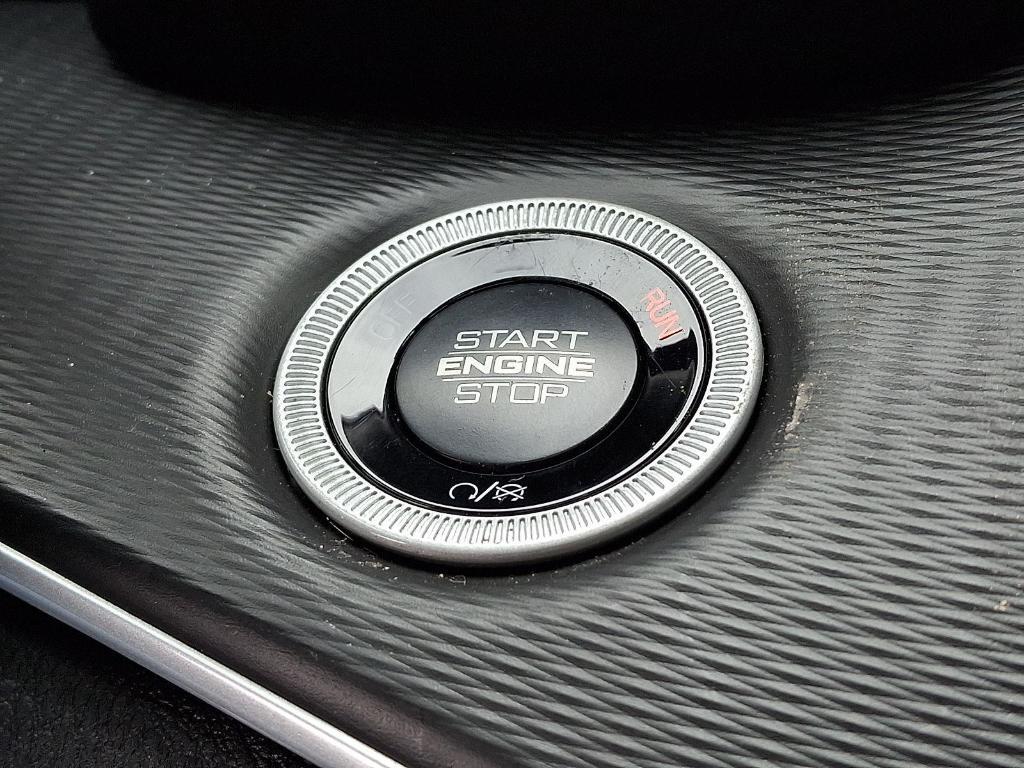 new 2026 Jeep Grand Cherokee car, priced at $45,605