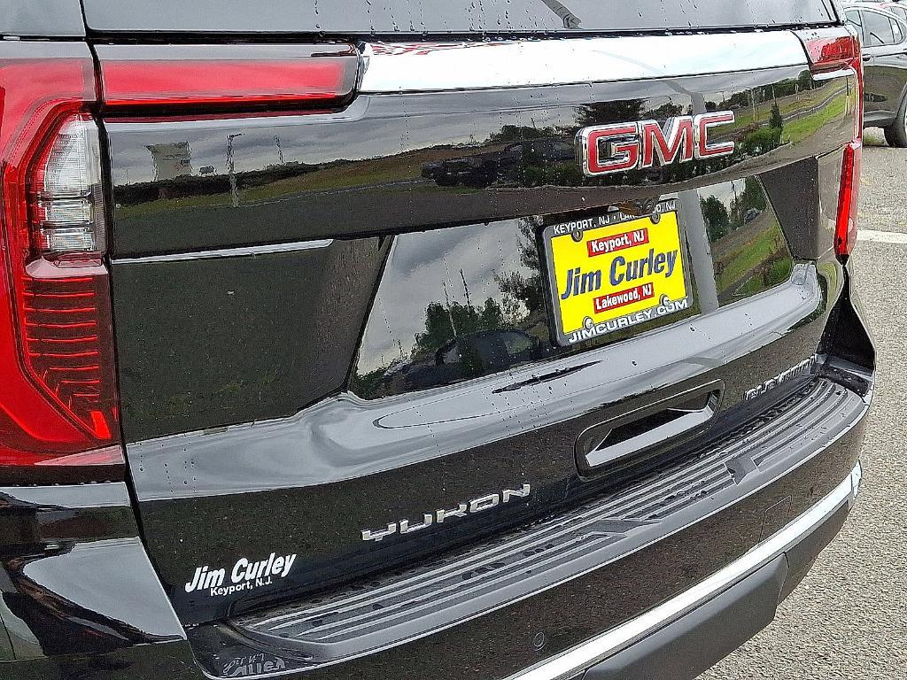 new 2025 GMC Yukon XL car, priced at $77,051