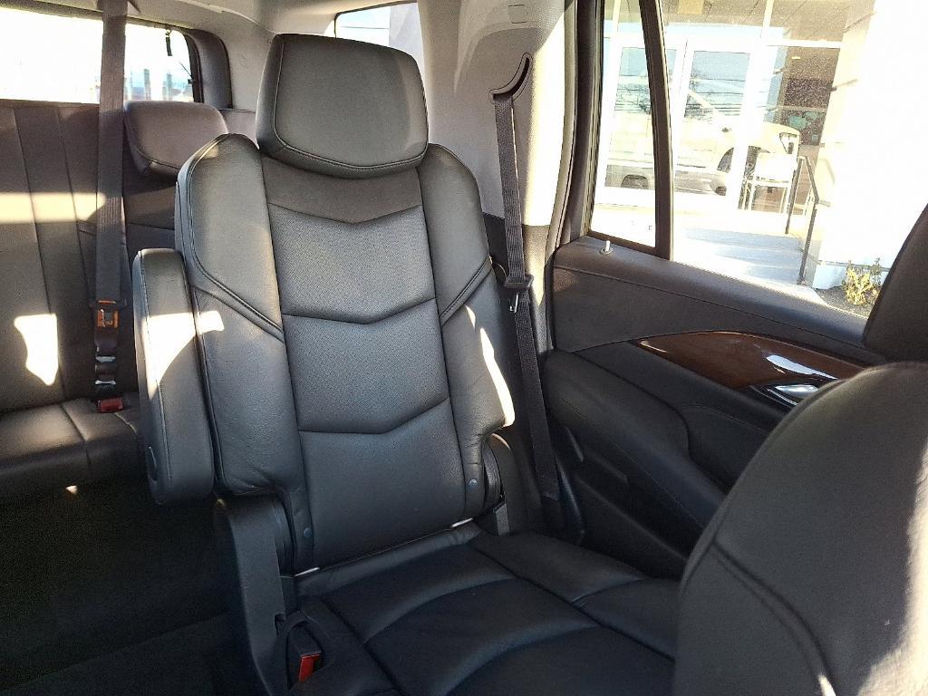 used 2020 Cadillac Escalade car, priced at $38,335