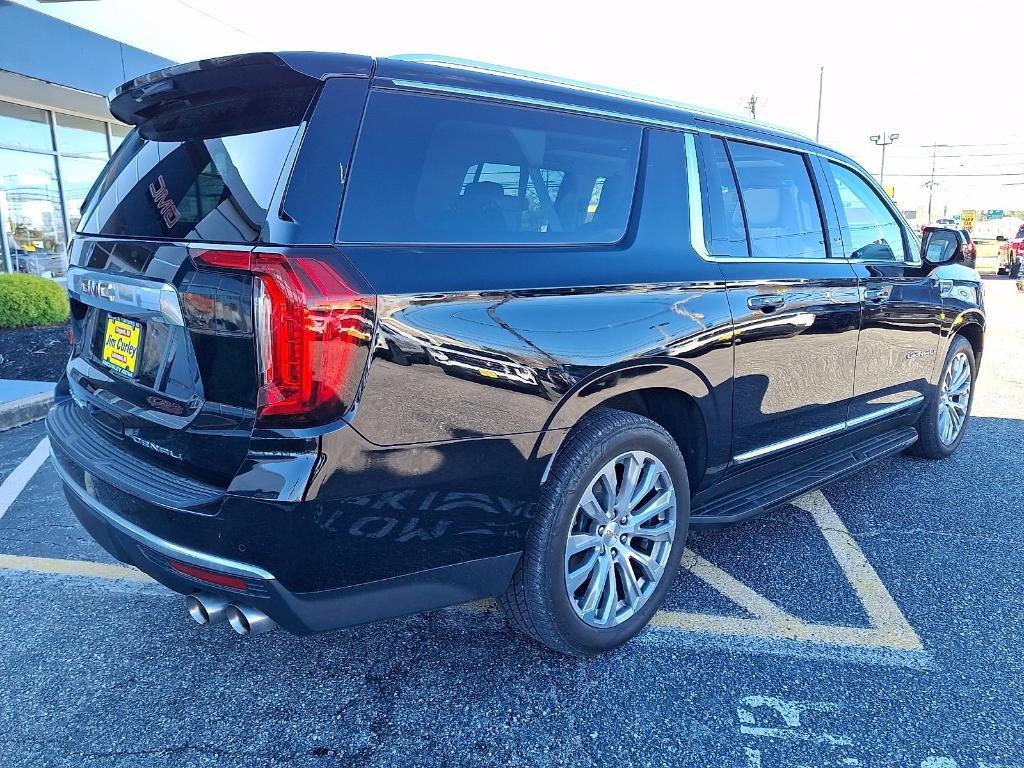 used 2023 GMC Yukon XL car, priced at $60,612