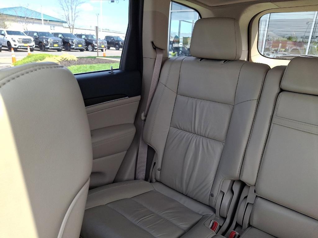 used 2015 Jeep Grand Cherokee car, priced at $15,155