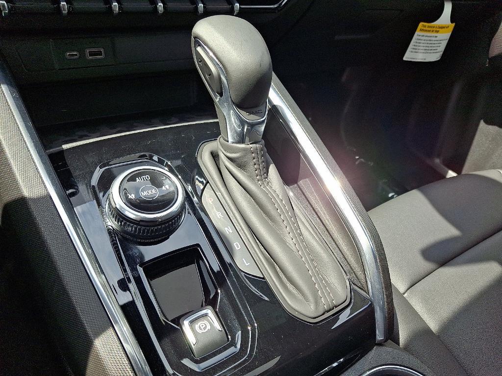 new 2026 GMC Canyon car, priced at $47,175