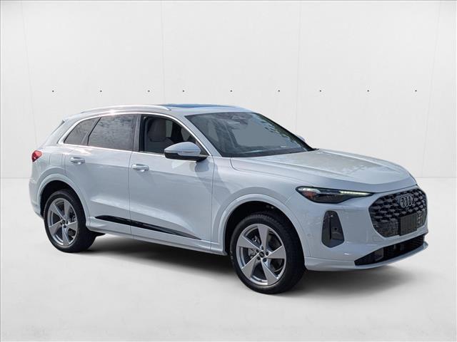 new 2025 Audi Q5 car, priced at $61,950