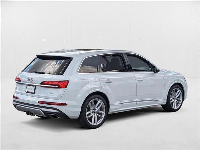 new 2025 Audi Q7 car, priced at $77,080