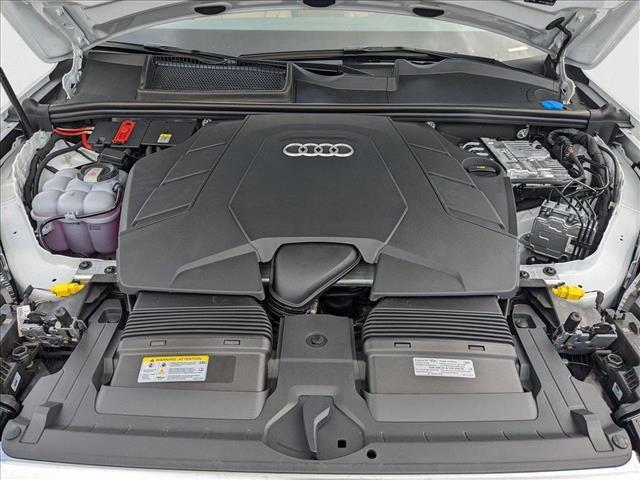 new 2025 Audi Q7 car, priced at $77,080