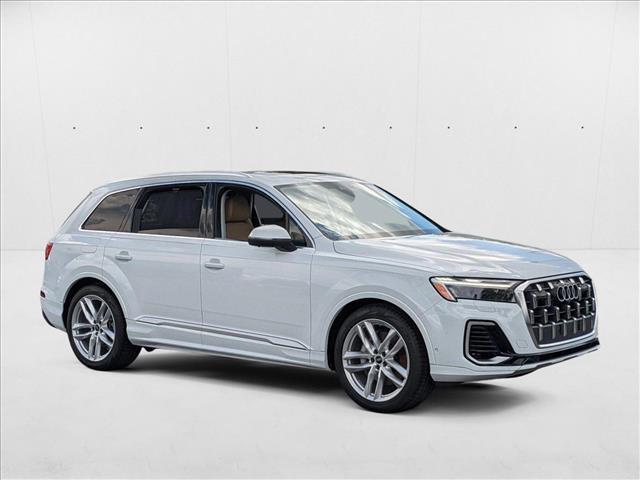 new 2025 Audi Q7 car, priced at $77,080