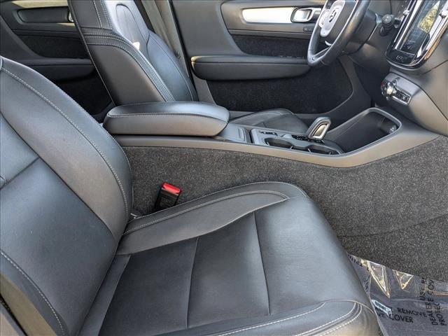 used 2020 Volvo XC40 car, priced at $17,678