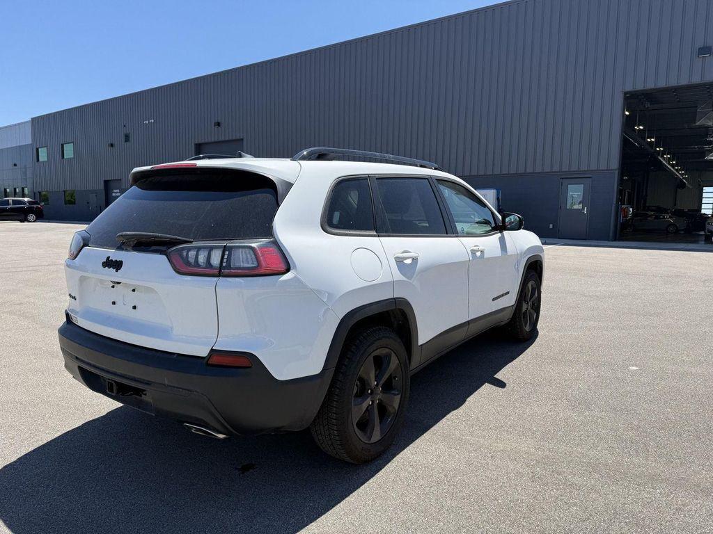 used 2022 Jeep Cherokee car, priced at $22,221