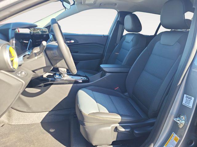 new 2026 Chevrolet Trax car, priced at $25,734