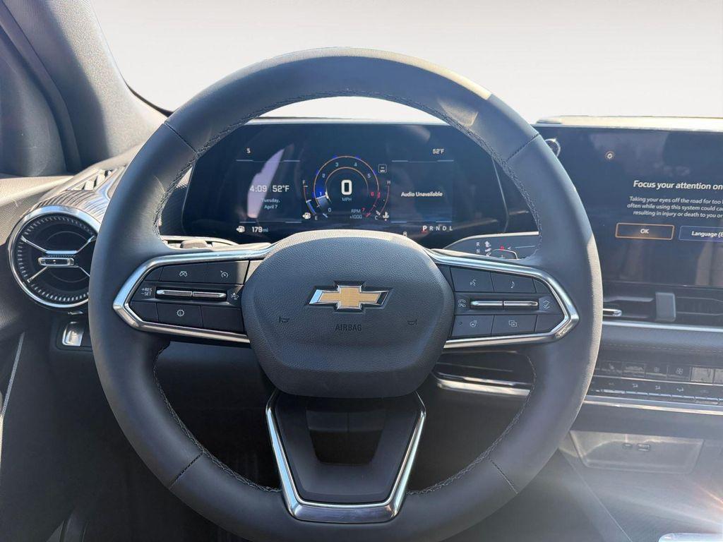 new 2026 Chevrolet Equinox car, priced at $32,776