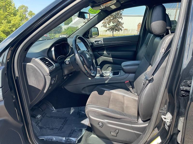 used 2021 Jeep Grand Cherokee car, priced at $23,490