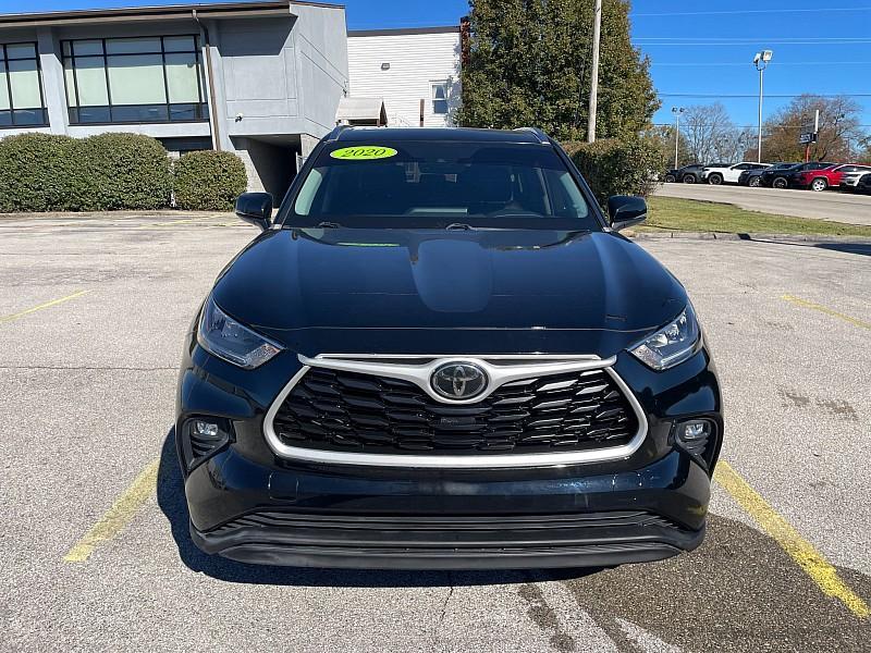 used 2020 Toyota Highlander car, priced at $28,490