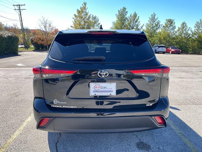 used 2020 Toyota Highlander car, priced at $28,490