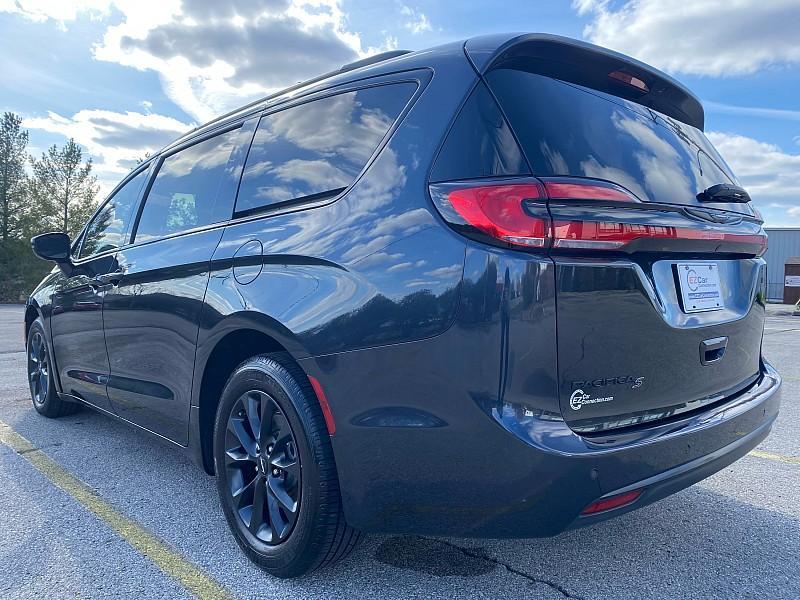 used 2021 Chrysler Pacifica car, priced at $22,490