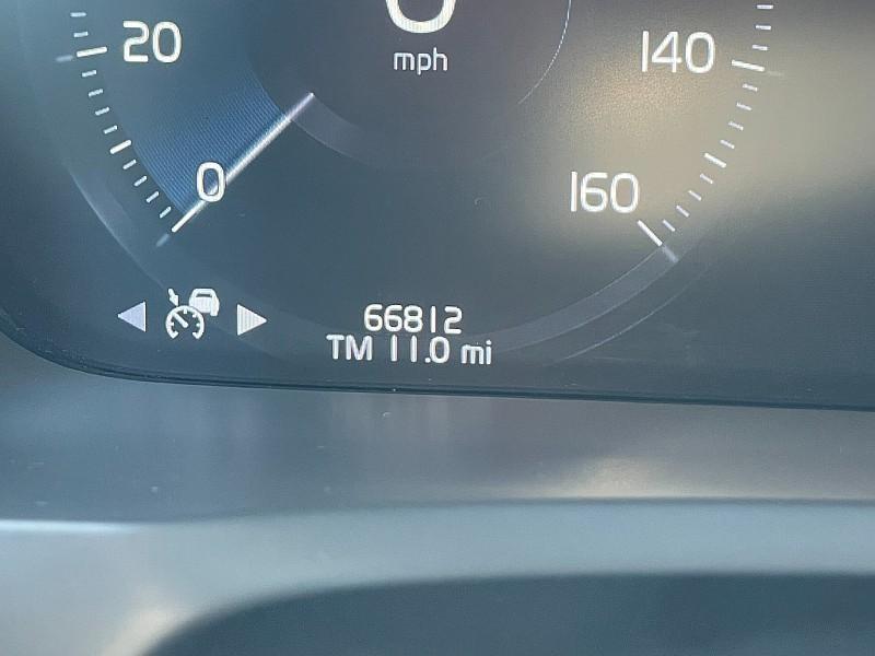 used 2020 Volvo XC90 car, priced at $29,297