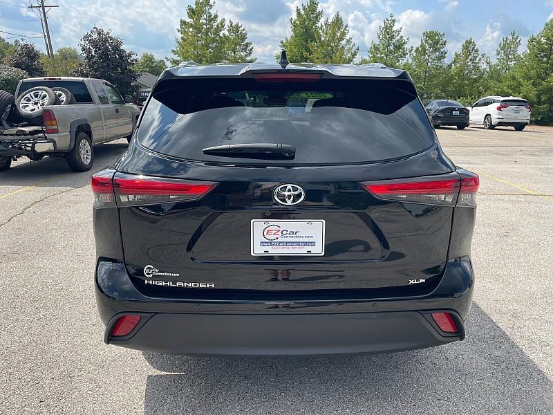 used 2021 Toyota Highlander car, priced at $30,490