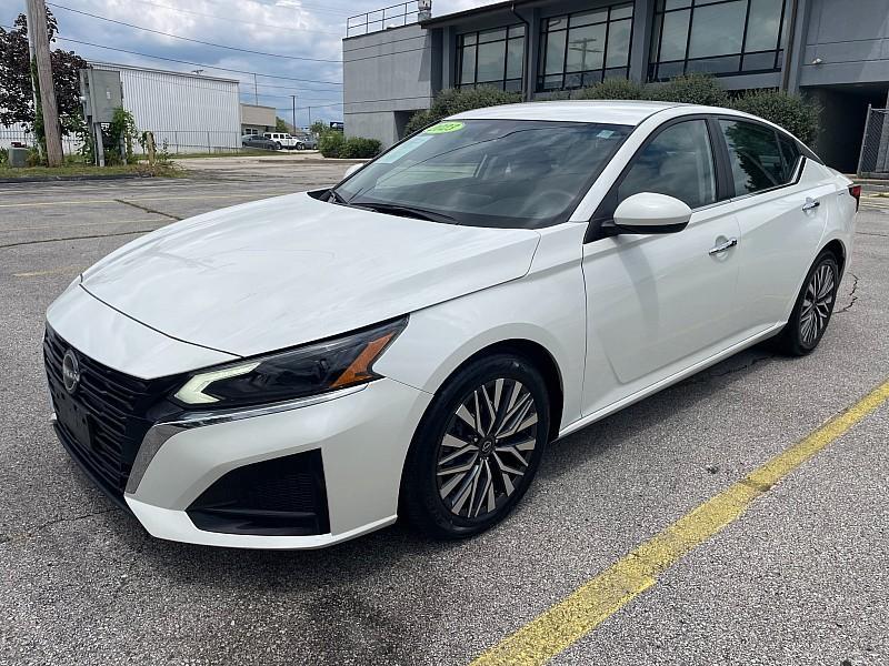 used 2023 Nissan Altima car, priced at $21,269