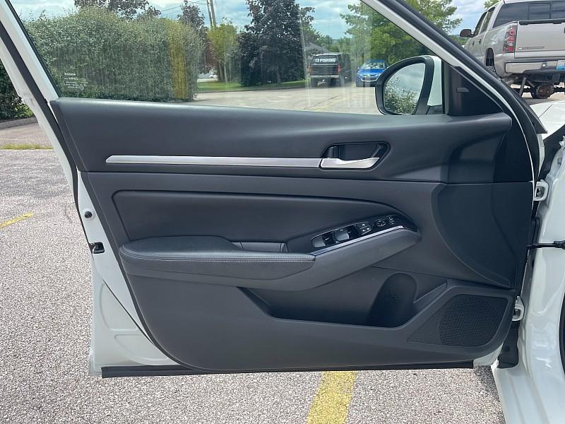 used 2023 Nissan Altima car, priced at $21,269