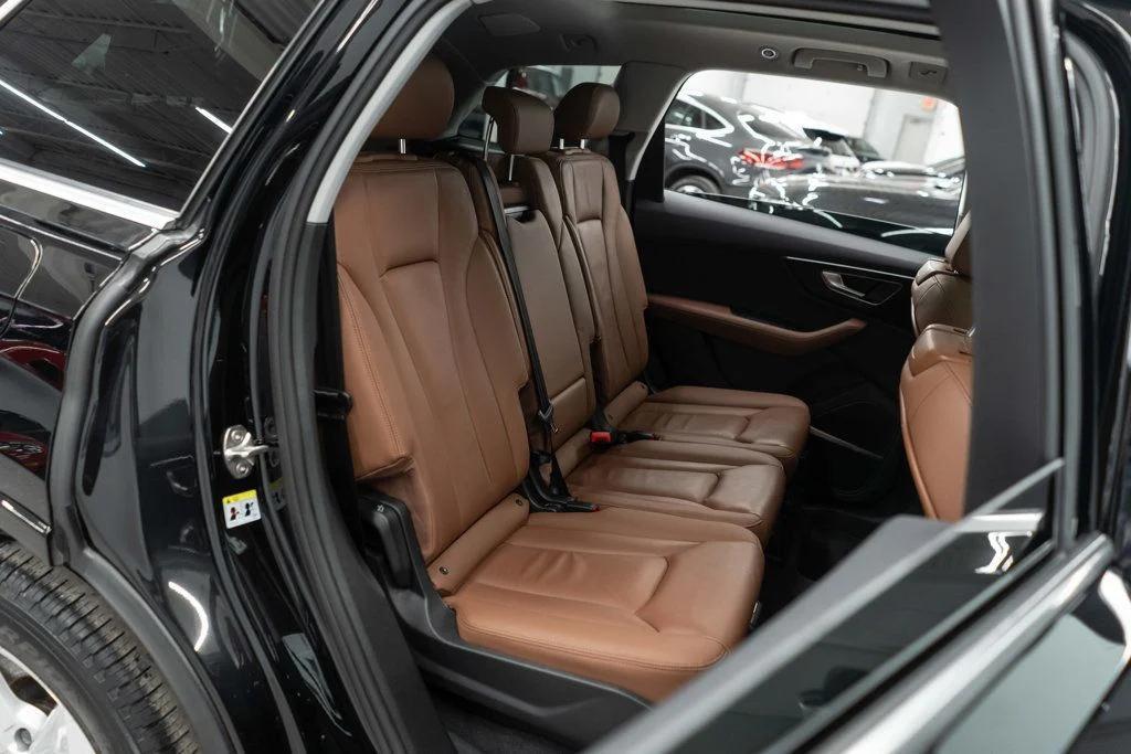 used 2023 Audi Q7 car, priced at $30,995