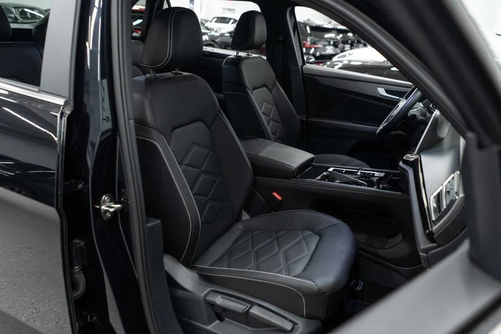 used 2025 Volkswagen Atlas Cross Sport car, priced at $31,385