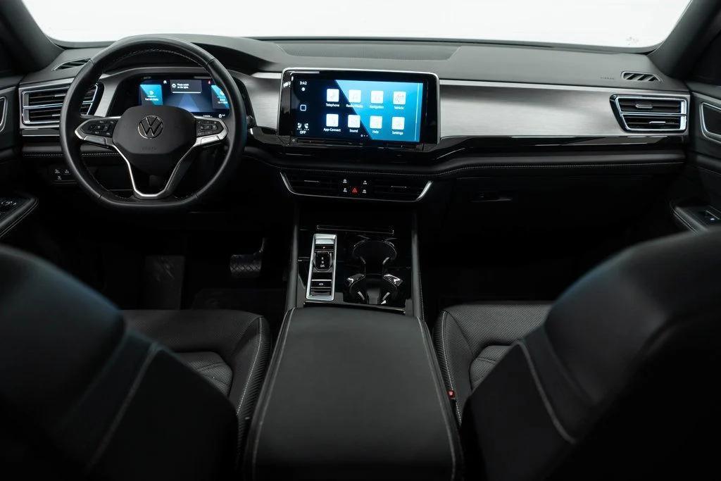 used 2025 Volkswagen Atlas Cross Sport car, priced at $31,385