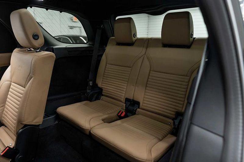 used 2023 Land Rover Discovery car, priced at $36,995