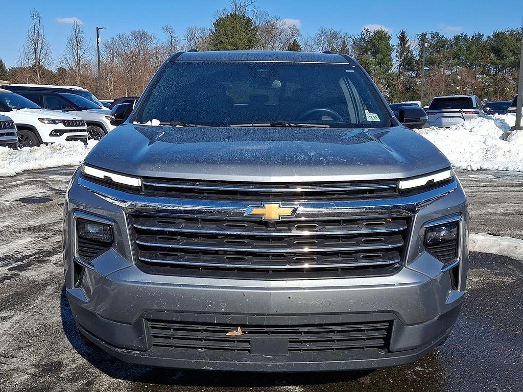 used 2025 Chevrolet Traverse car, priced at $37,598
