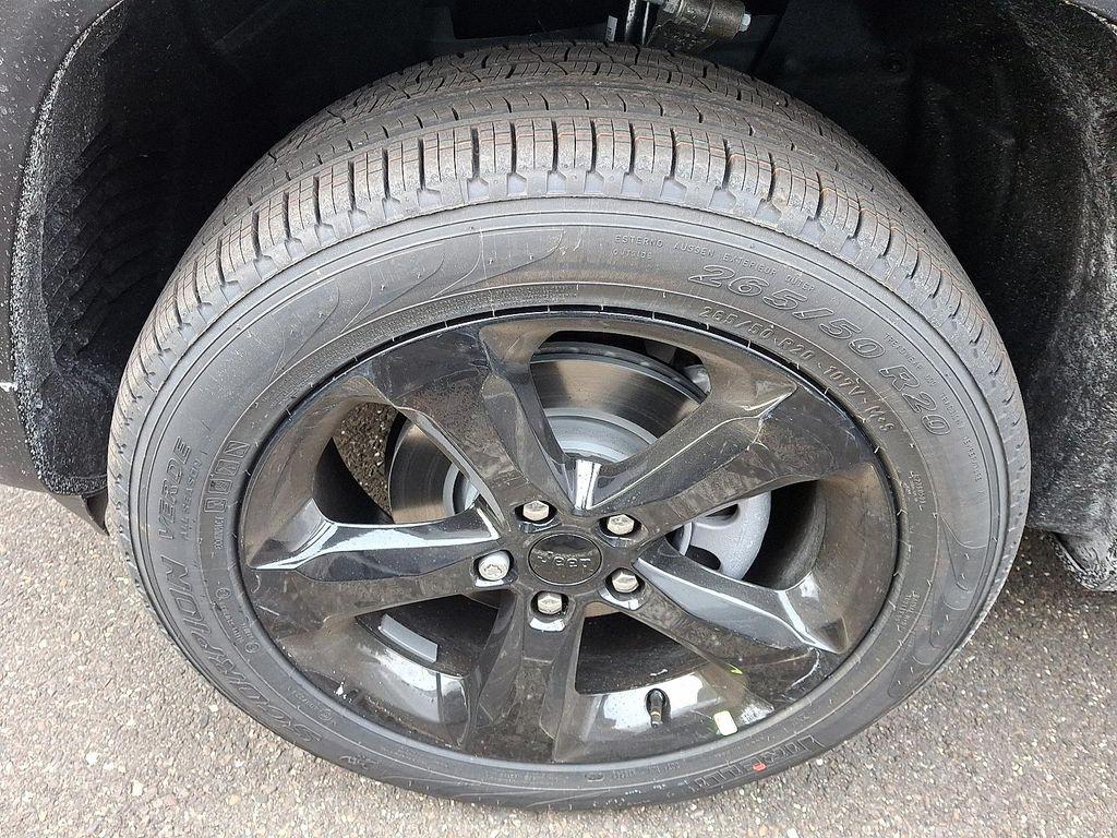 new 2026 Jeep Grand Cherokee car, priced at $51,179