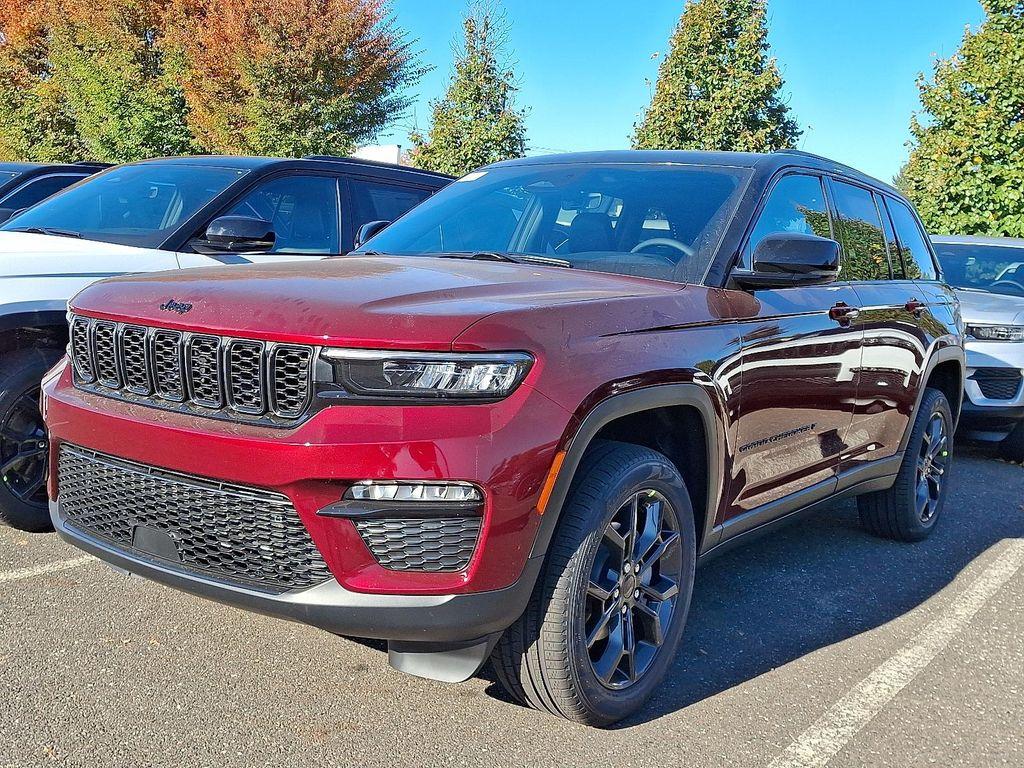new 2025 Jeep Grand Cherokee car, priced at $52,084