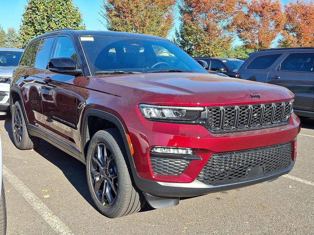 new 2025 Jeep Grand Cherokee car, priced at $52,084