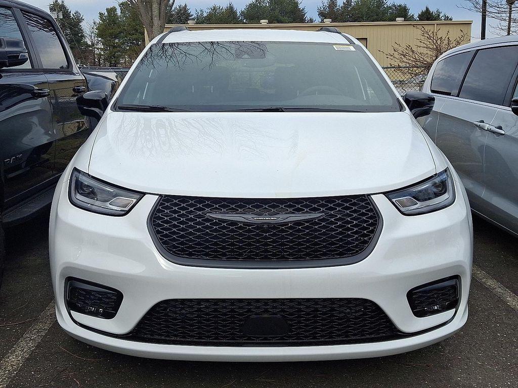 new 2026 Chrysler Pacifica car, priced at $49,774