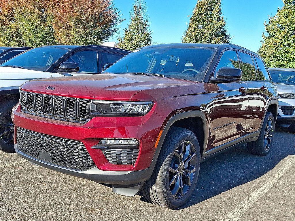 new 2025 Jeep Grand Cherokee car, priced at $52,584