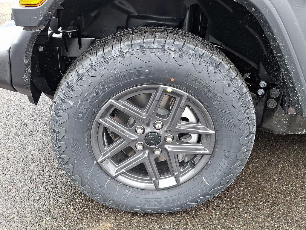 new 2026 Jeep Wrangler car, priced at $48,279