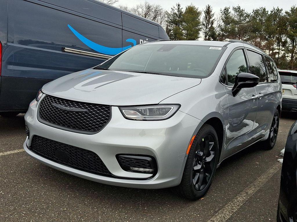 new 2026 Chrysler Pacifica car, priced at $50,269