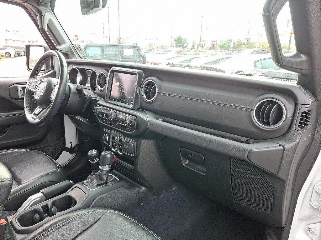 used 2022 Jeep Wrangler Unlimited car, priced at $33,598