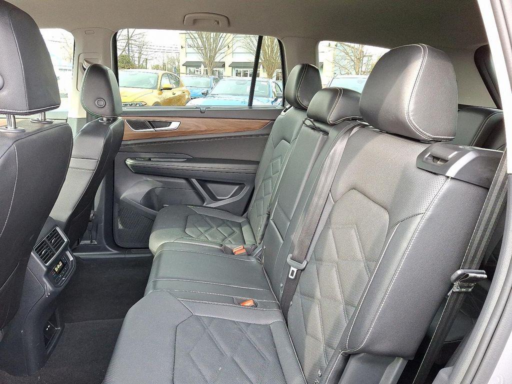 used 2025 Volkswagen Atlas car, priced at $33,598