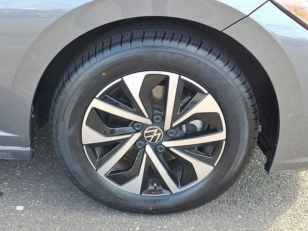 used 2024 Volkswagen Jetta car, priced at $17,598